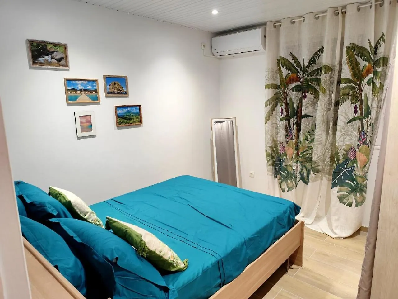 Charmant T2 Renove Avec Gout Saint-Joseph Apartamento